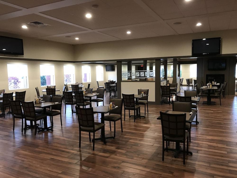 Best Western Plus Milwaukee Airport Hotel & Conference Center Екстериор снимка