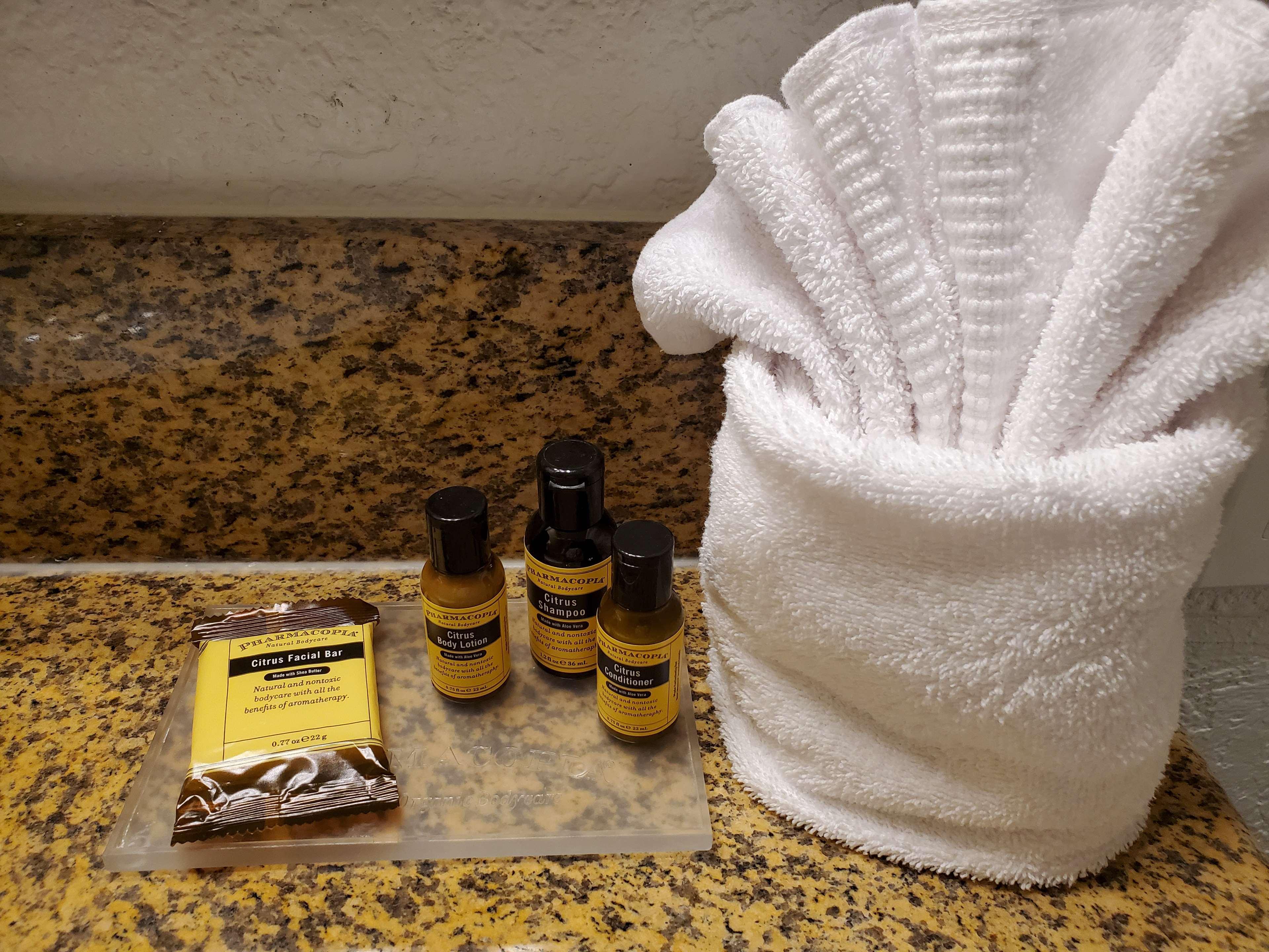 Best Western Plus Milwaukee Airport Hotel & Conference Center Екстериор снимка