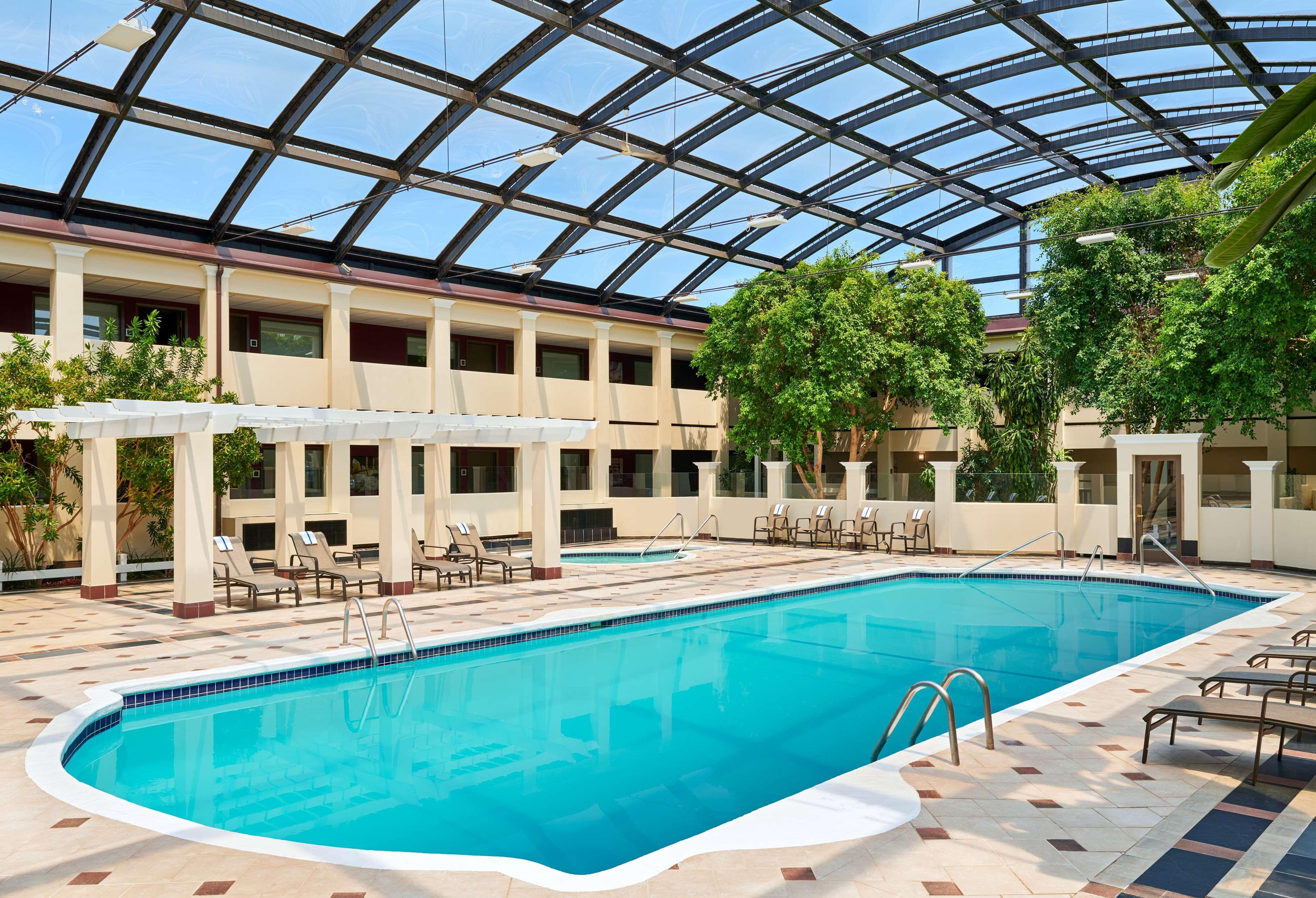 Best Western Plus Milwaukee Airport Hotel & Conference Center Екстериор снимка