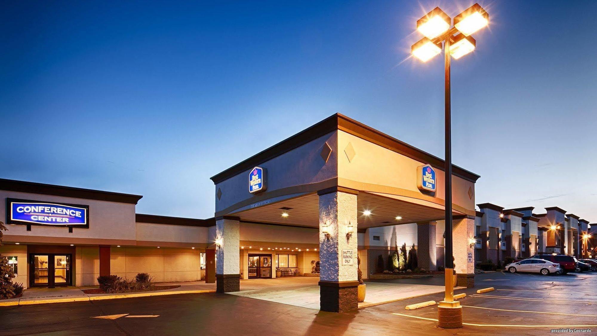 Best Western Plus Milwaukee Airport Hotel & Conference Center Екстериор снимка